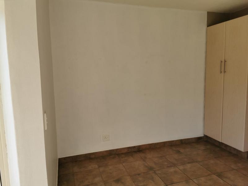 To Let 1 Bedroom Property for Rent in Dassie Rand North West